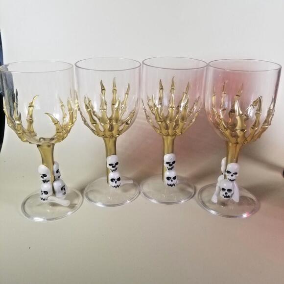 Halloween Goblet Plastic Skull Claw Glasses Halloween Party Red Gold Lot of 8 - Picture 6 of 13